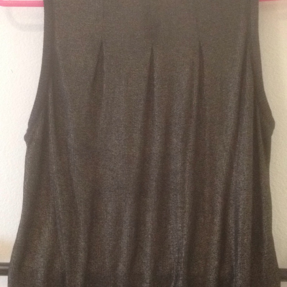 Tank top - Picture 6 of 6
